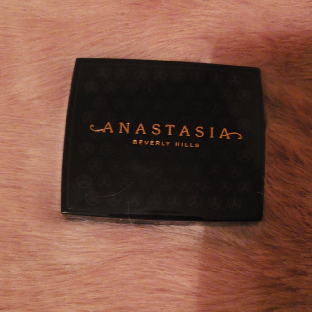 Anastasia beverly hills blush trio